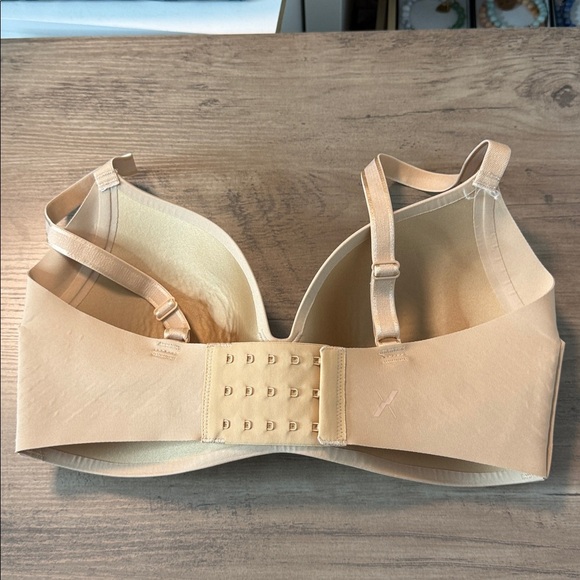 knix | Wing woman Seamless Tan Sand Bra - 32DD - Picture 2 of 7